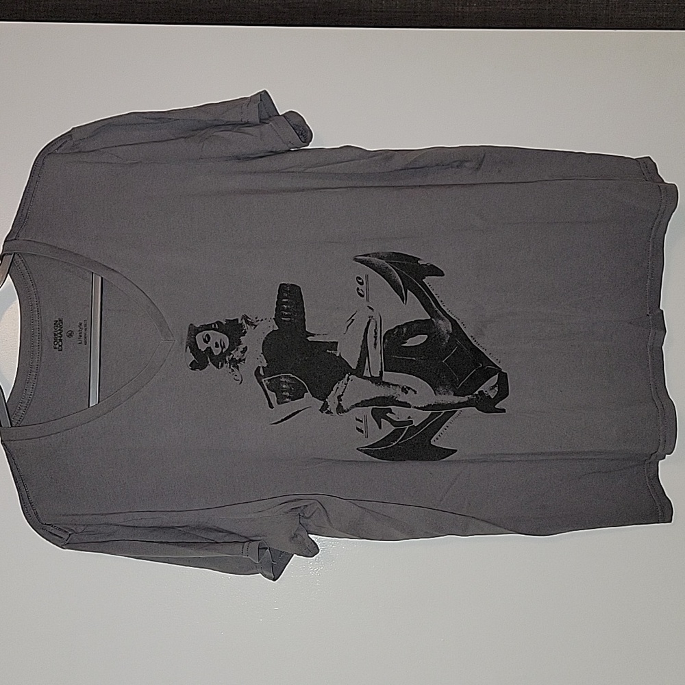 GUC XL Foreign exchange tee shirt navy girl